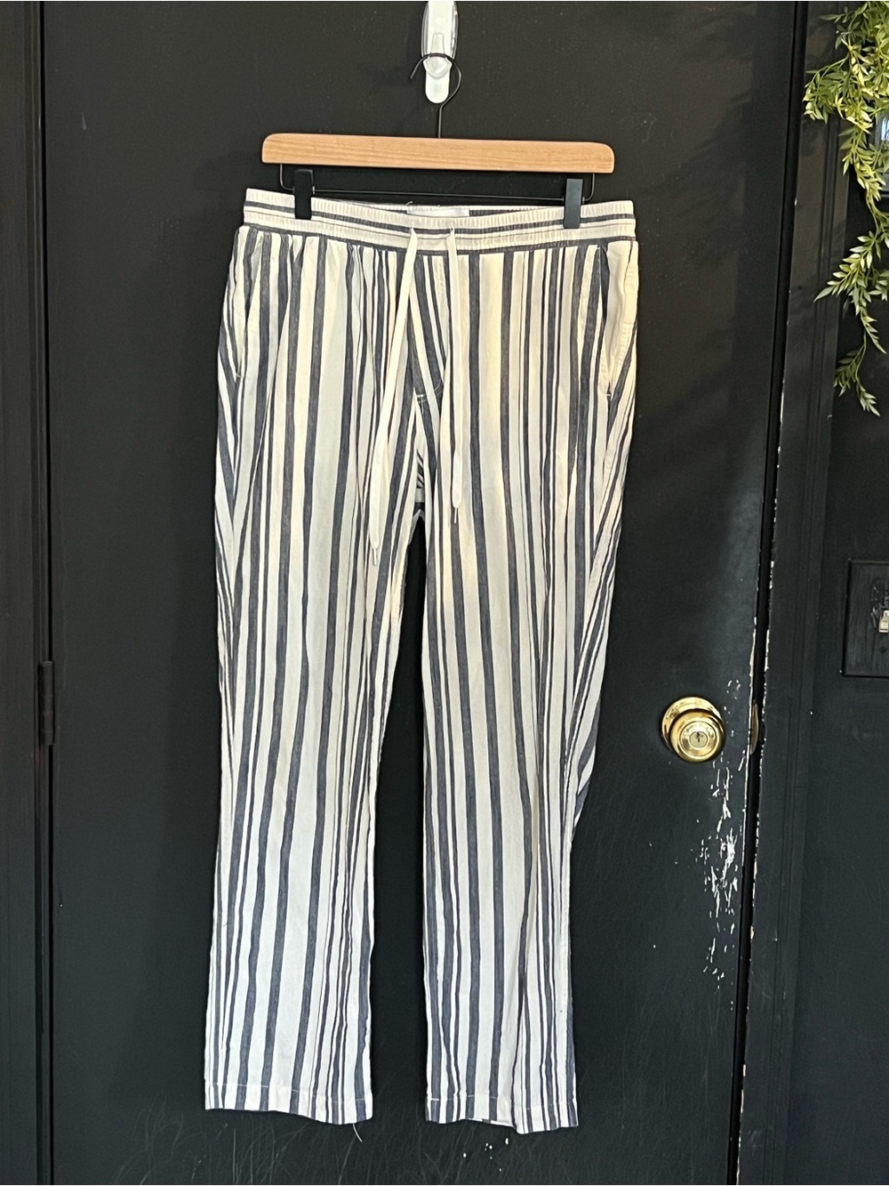 Corridor Striped Vacation Pants.